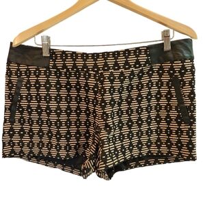 Kensie dressy Large shorts